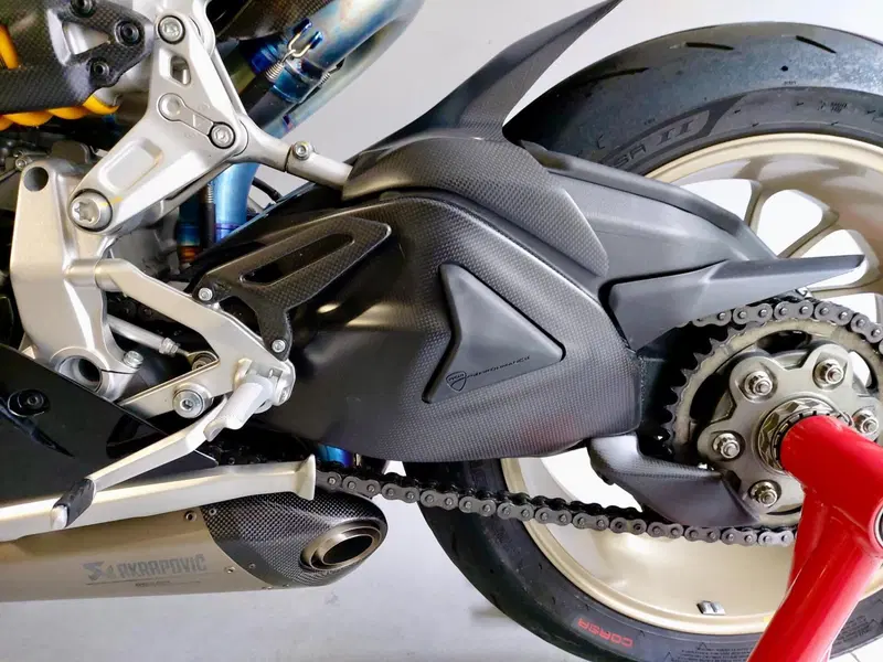 Ducati 1299 Panigale S Anniversario (2016) (18)