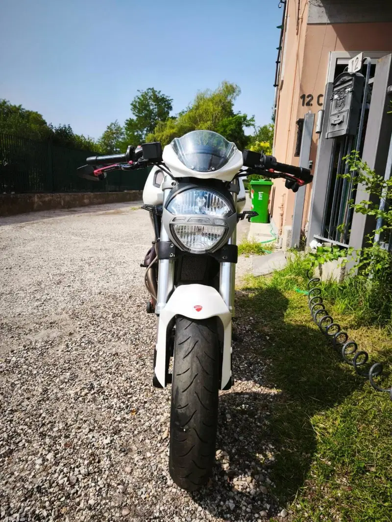 Ducati Monster 696 ABS (2009 - 14) (2)