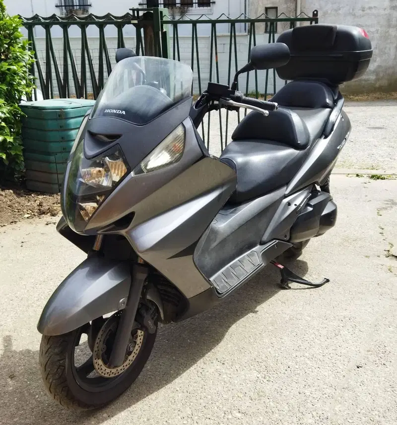 Honda Silver Wing 400 (2006 - 09) (4)