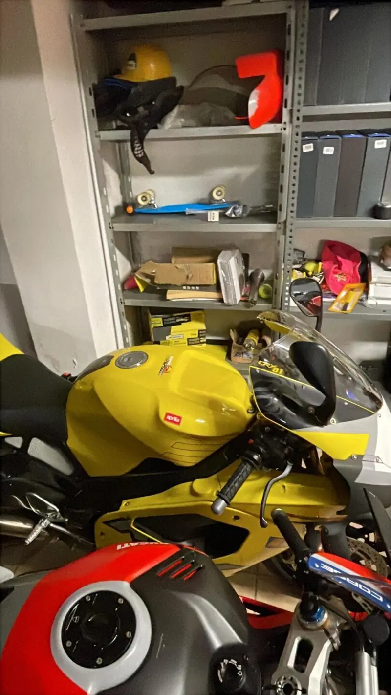 Aprilia RSV 1000 R (2000 -  01) (4)