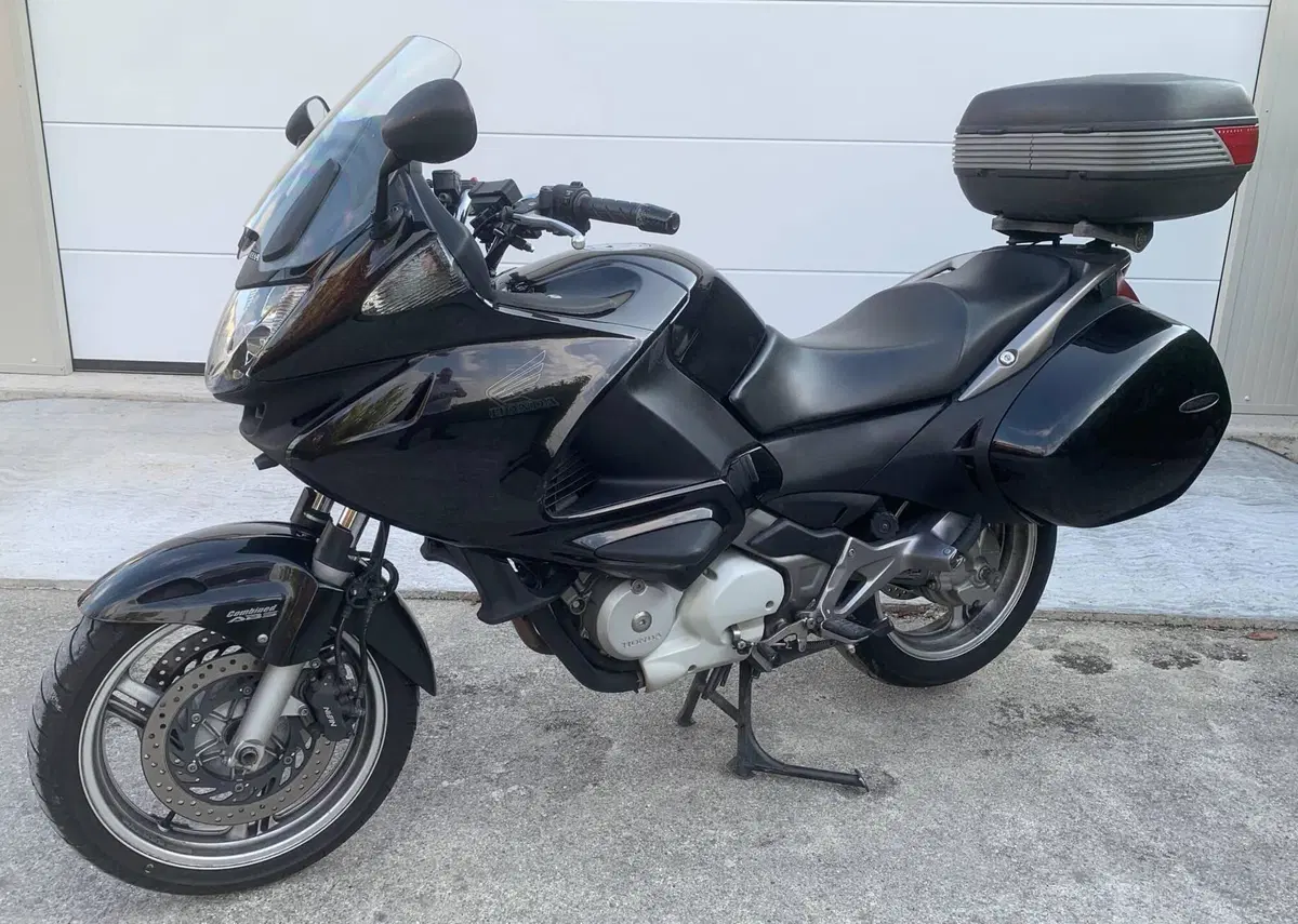 Honda Deauville 700 ABS (5)