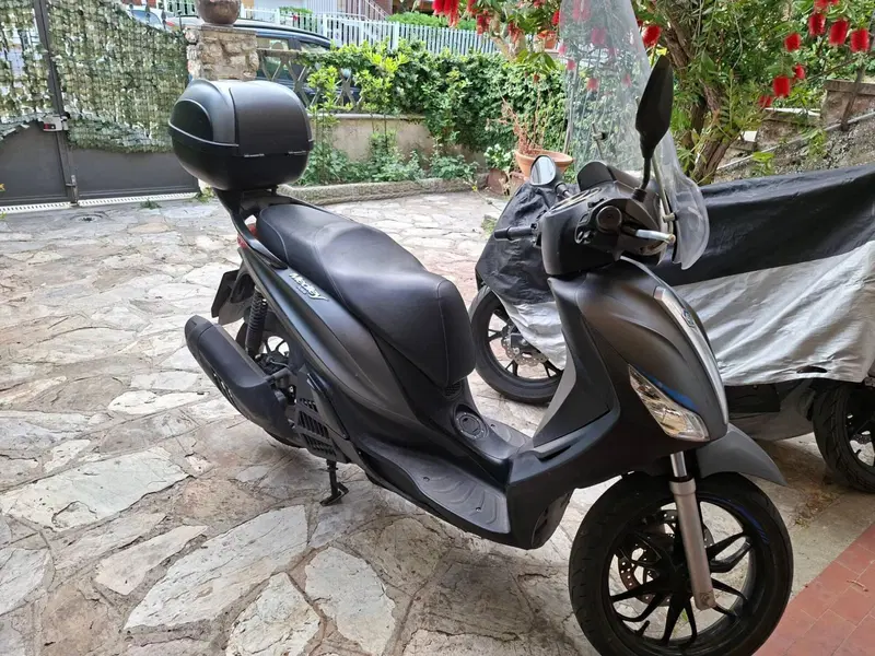 Piaggio Medley 150 ABS (2016 - 19) (3)
