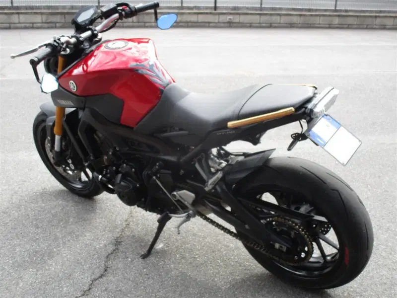 Yamaha MT-09 ABS (2016) (4)