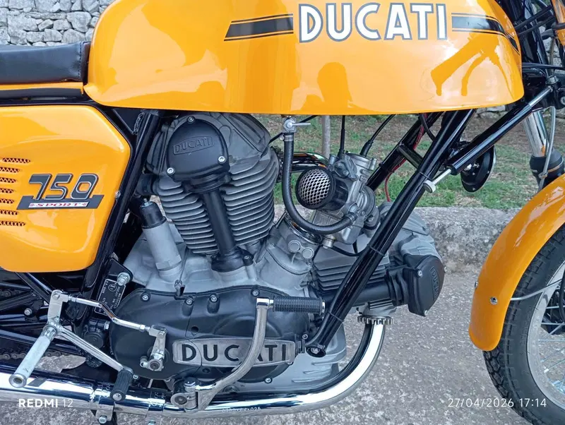 Ducati 750 sport