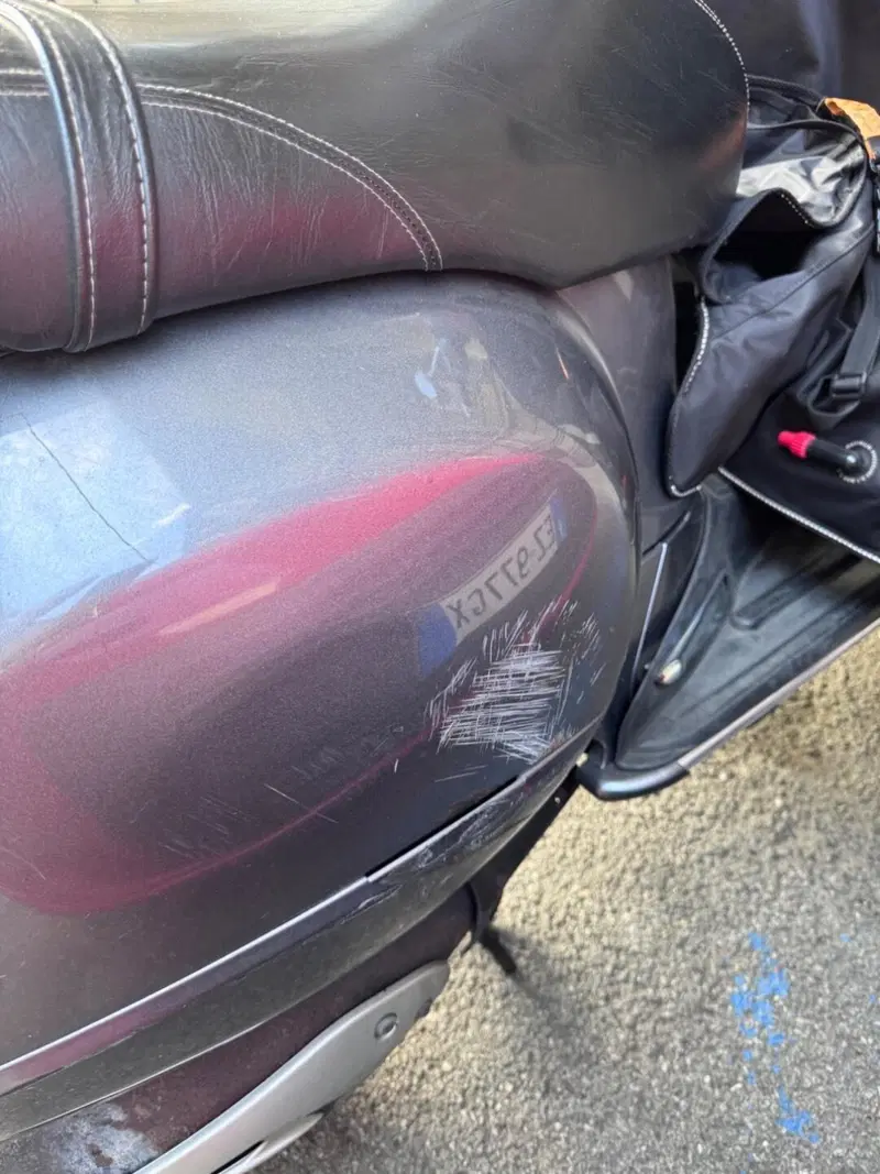 Vespa Granturismo 200 L (4)