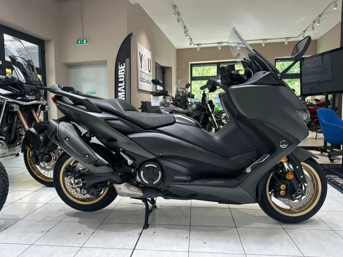 Yamaha T-Max 560 Tech Max (2020)
