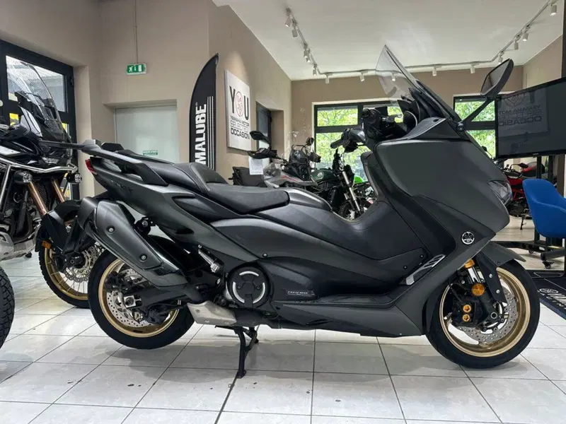 Yamaha T-Max 560 Tech Max (2020)