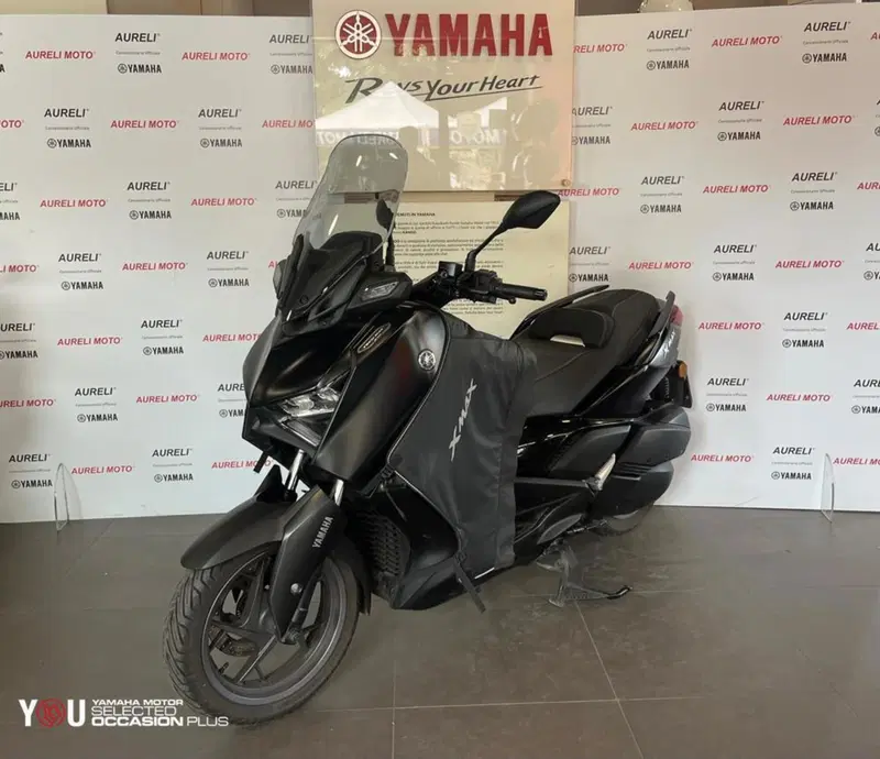 Yamaha X-Max 300 Tech Max (2021 - 24) (2)