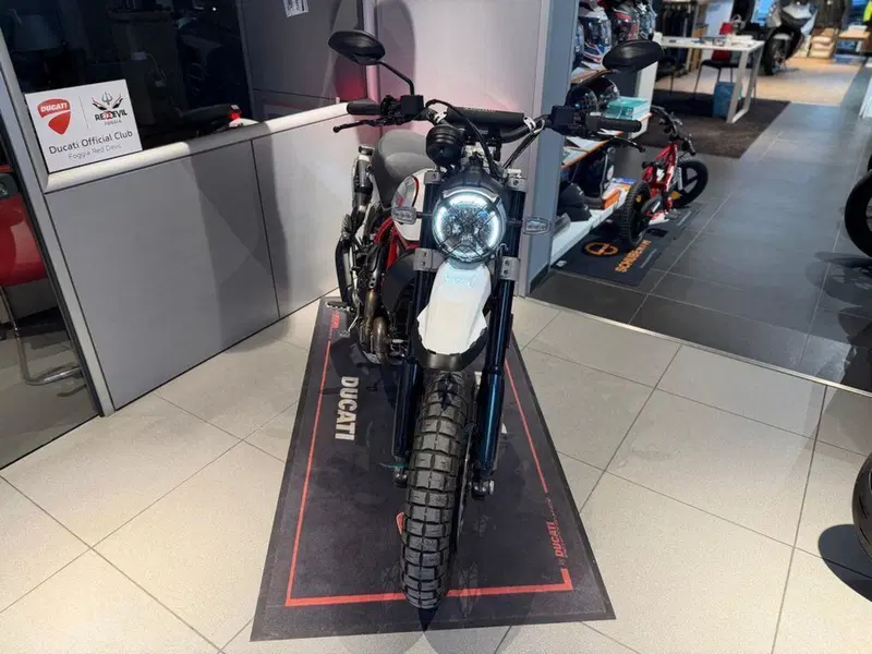 Ducati Scrambler 800 Desert Sled (2021 - 22) (4)