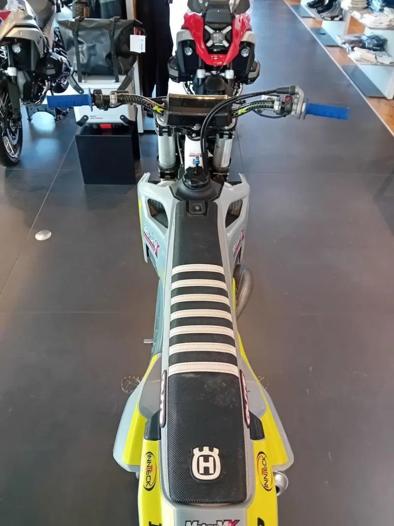Husqvarna TC 125 Heritage (2023) (7)