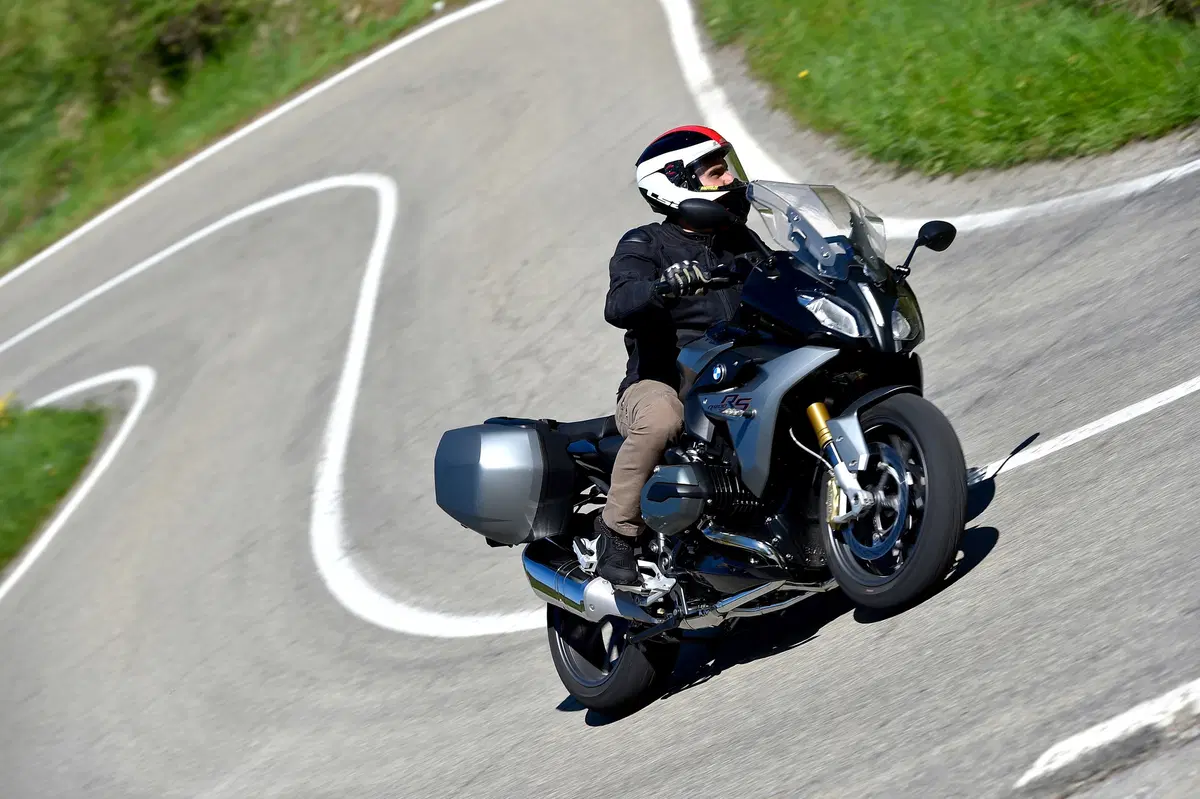 BMW R1200RS