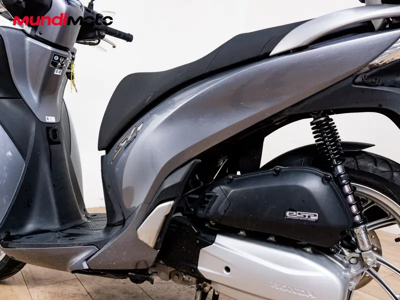 Honda SH 150i ABS (2013 - 16) (9)