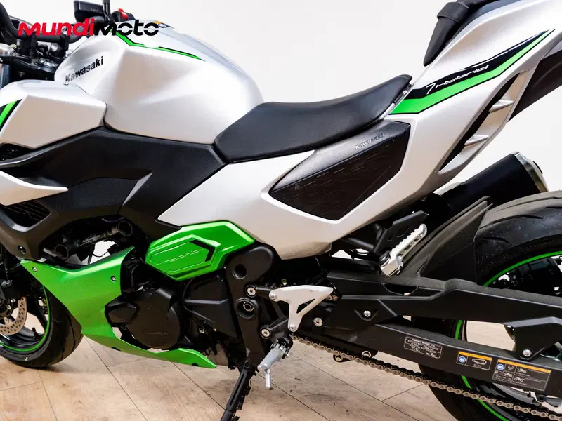 Kawasaki Z7 Hybrid (2024 - 26) (10)