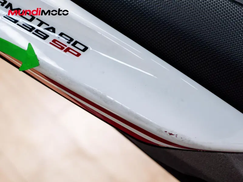 Ducati Hypermotard 939 SP (2016 - 18) (14)