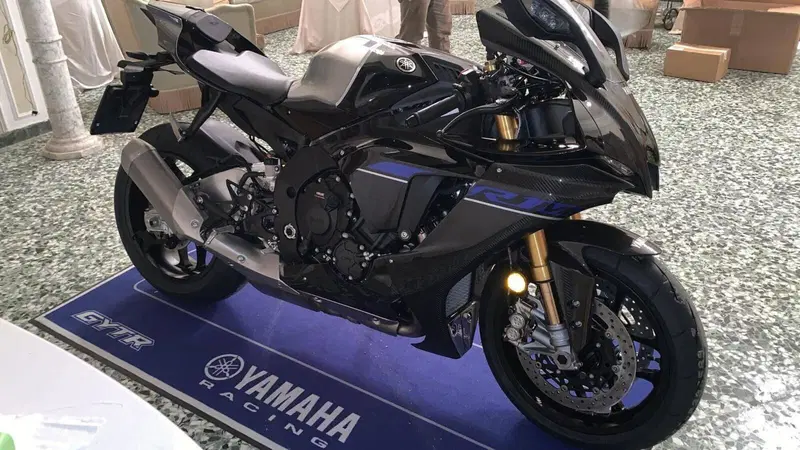 Yamaha YZF R1M (2020 - 25)