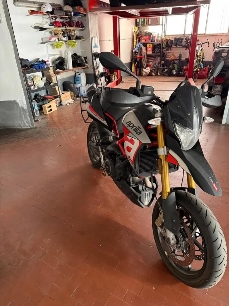 Aprilia Dorsoduro 900 (2017 - 20) (4)