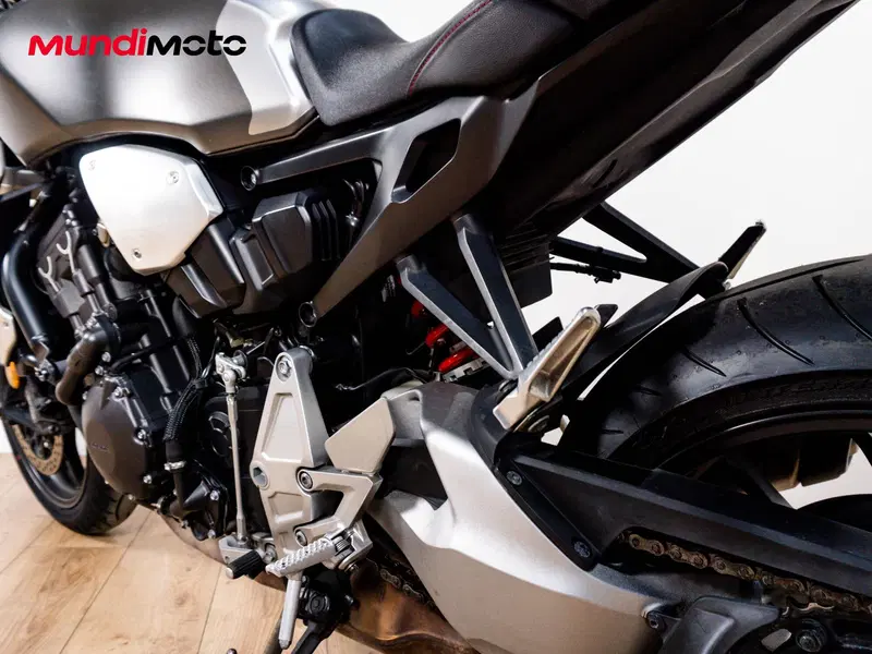 Honda CB 1000 R ABS (2011 - 17) (10)