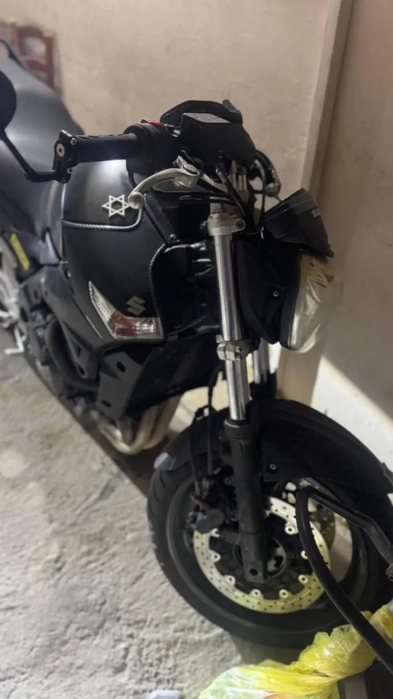 Suzuki GSR 600 (2006 - 11) (2)