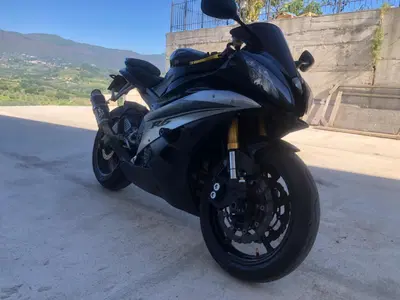 Yamaha YZF R6 (2006 - 07) usata