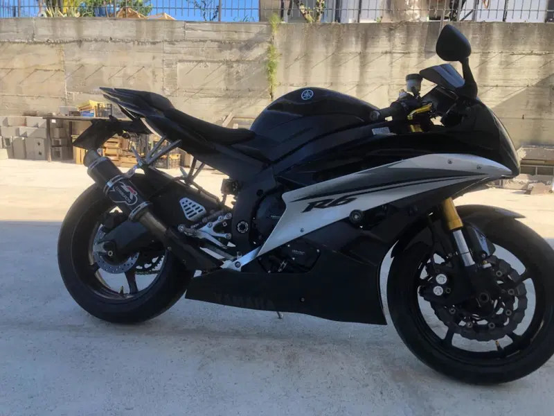 Yamaha YZF R6 (2006 - 07) (2)
