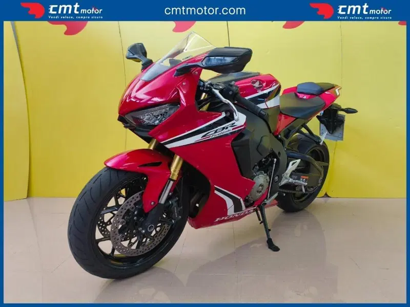 Honda CBR 1000 RR Fireblade (2017 - 19) (2)