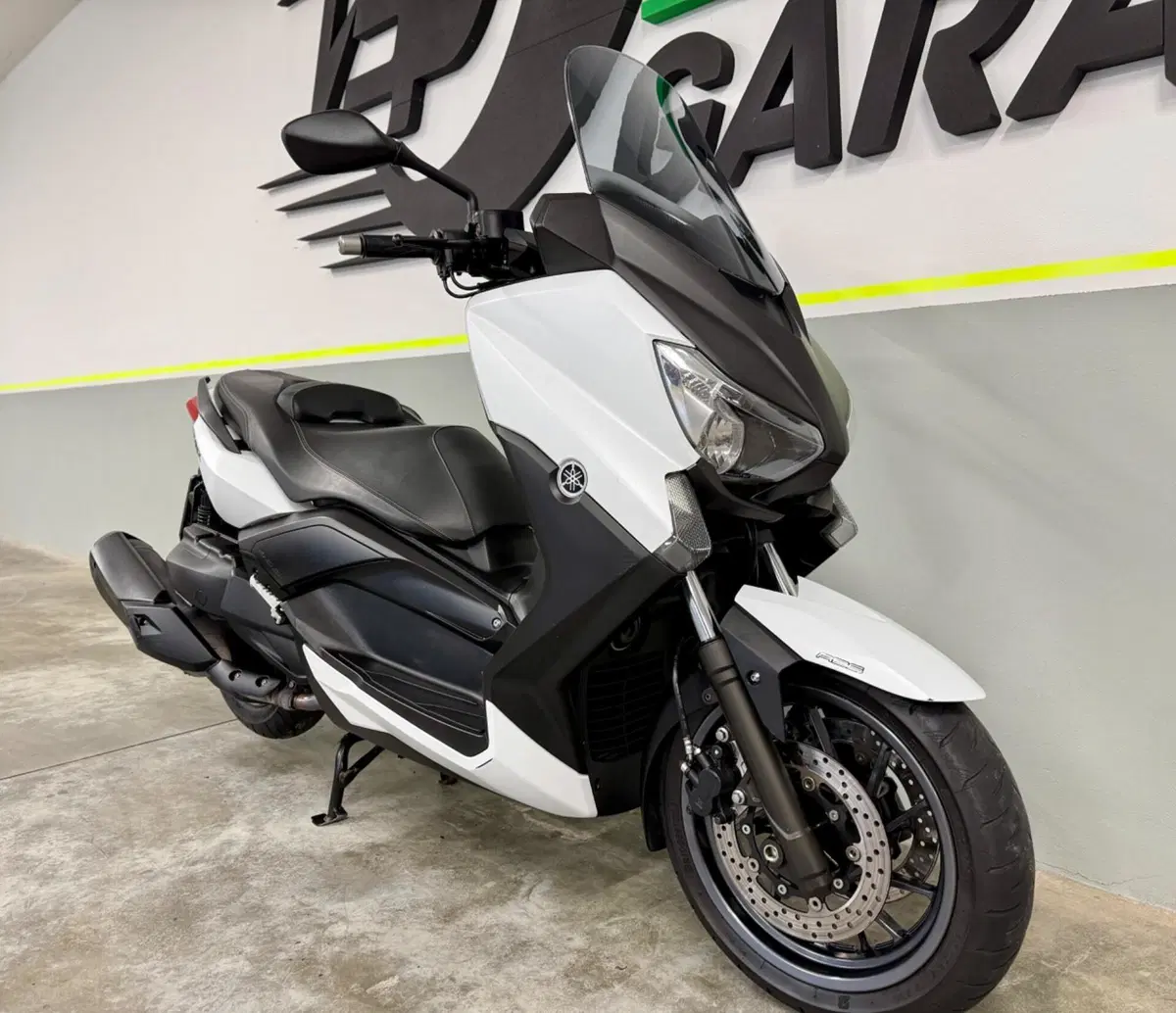 Yamaha X-Max 400 ABS (2017 - 20) (4)