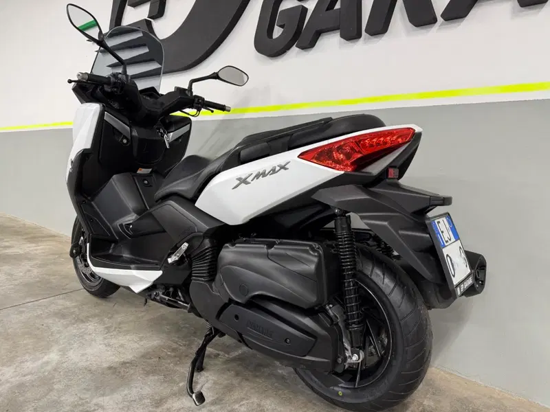 Yamaha X-Max 400 ABS (2017 - 20) (11)