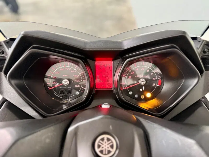 Yamaha X-Max 400 ABS (2017 - 20) (12)