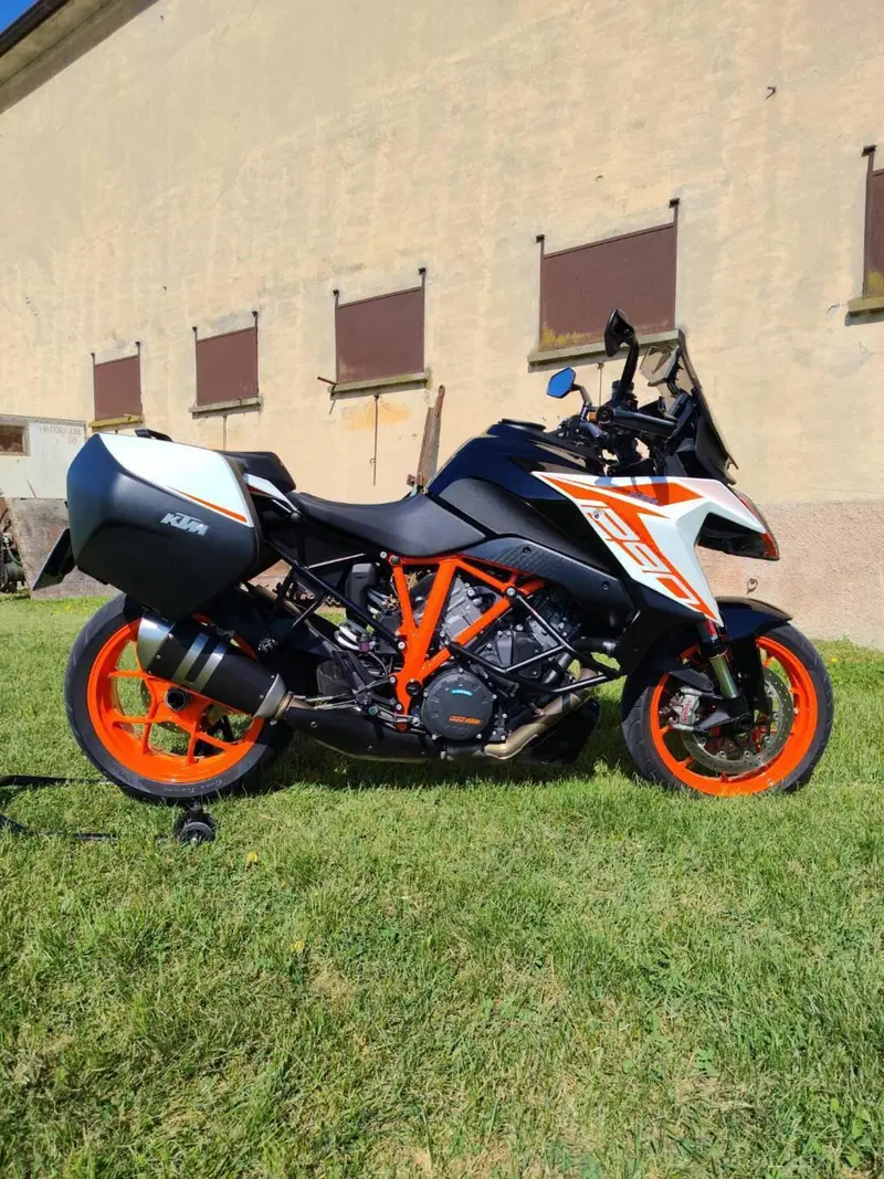 KTM 1290 Super Duke GT (2019 - 20)