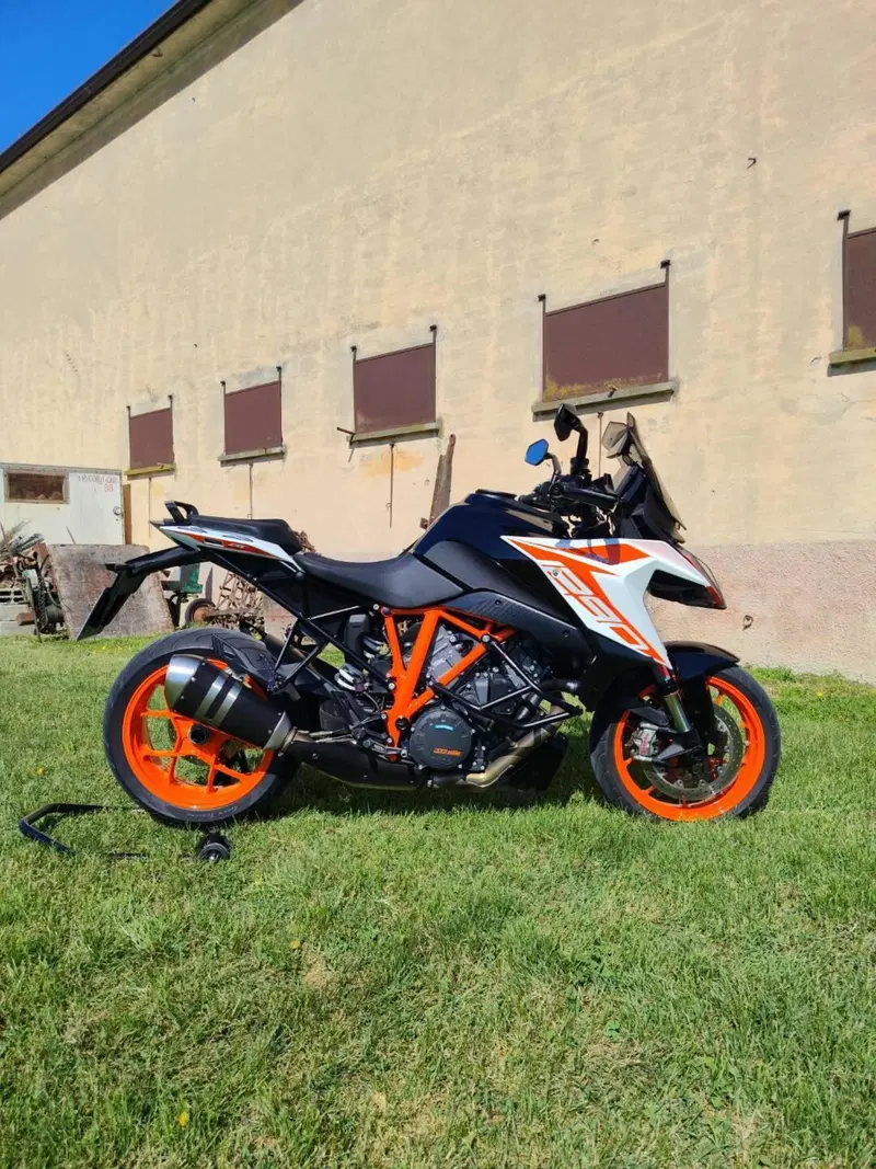 KTM 1290 Super Duke GT (2019 - 20) (5)