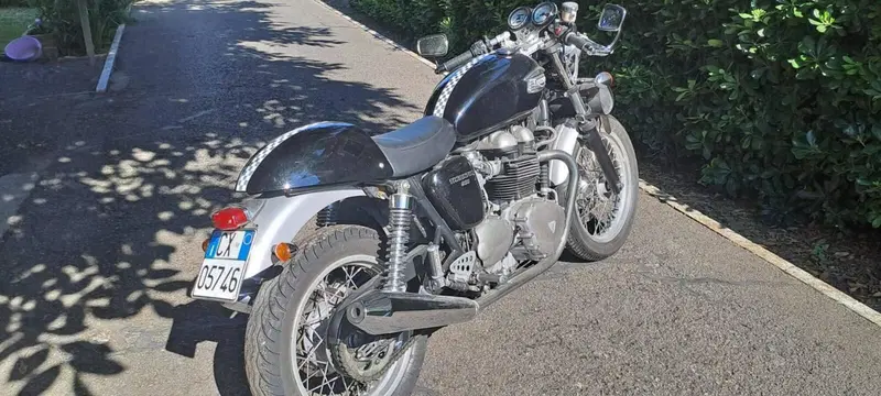 Triumph Thruxton 900 (2004 - 15) (5)