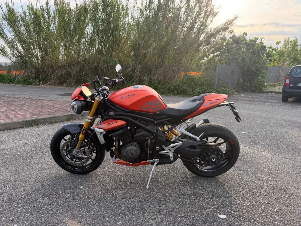 Triumph Speed Triple 1200 RS (2021 - 24) (2)