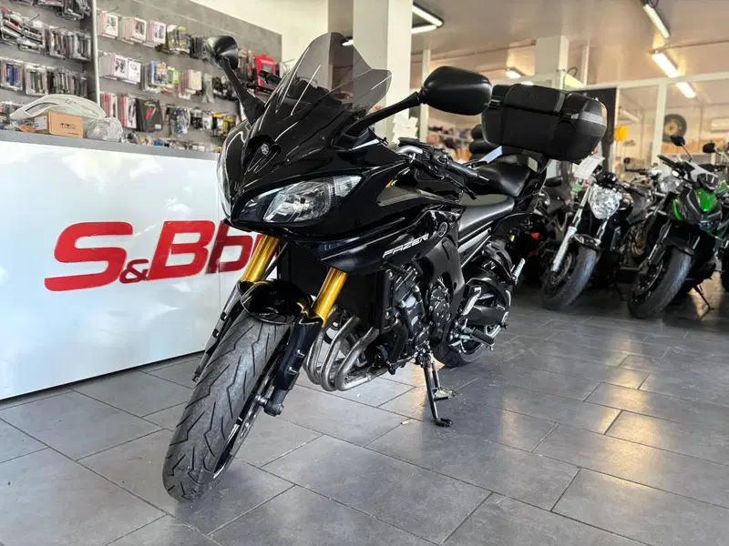 Yamaha Fazer 8 (2010 - 16) (2)