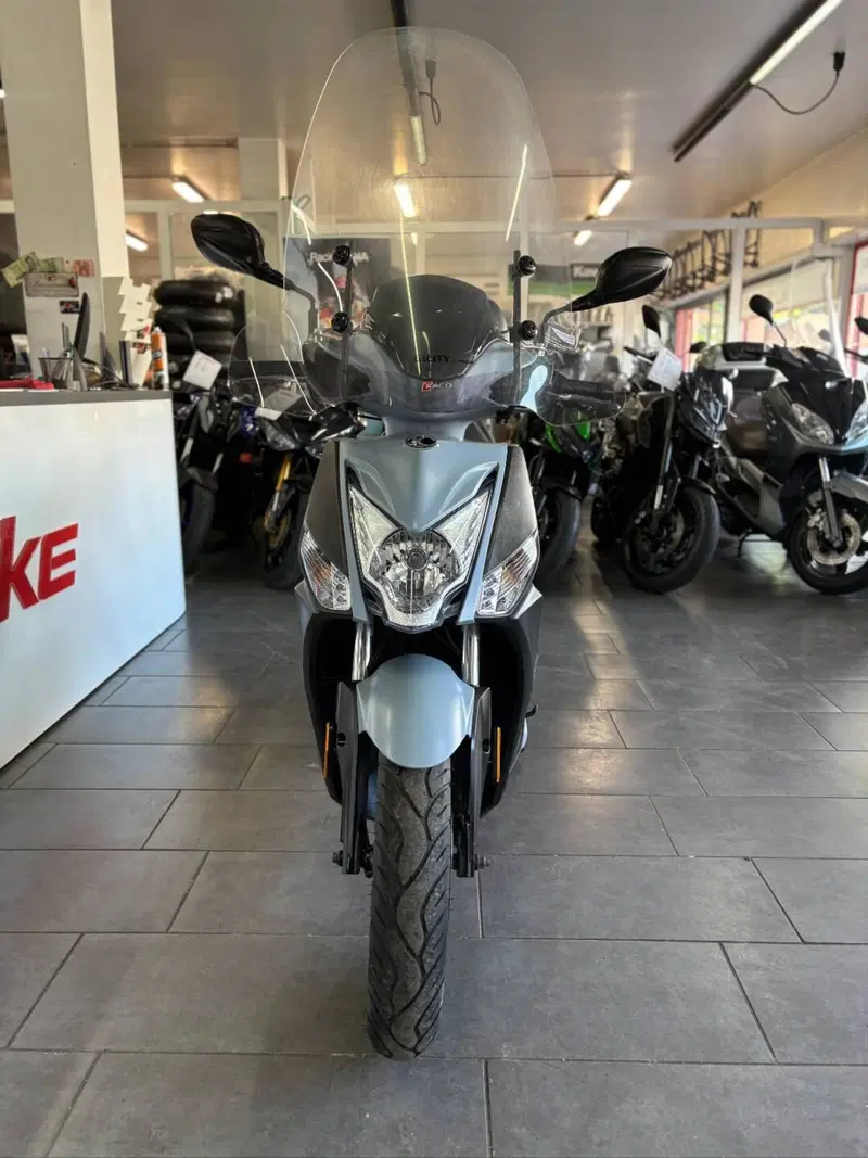 Kymco Agility 200i R16 + (2021 - 25) (3)