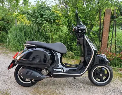Vespa GTS 300 Super Hpe (2018 - 19) usata