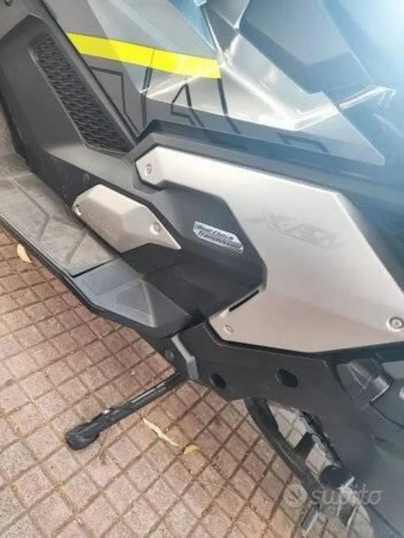 Honda X-ADV 750 DCT Travel (2021 - 24) (6)