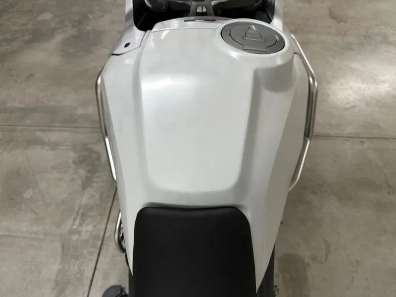 Ducati DesertX (2022 - 25) (9)