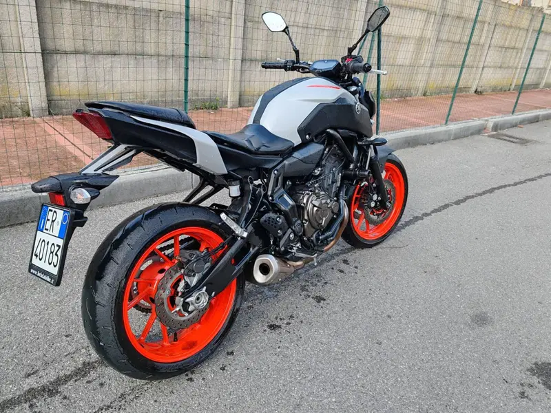 Yamaha MT-07 (2018 - 20) (3)