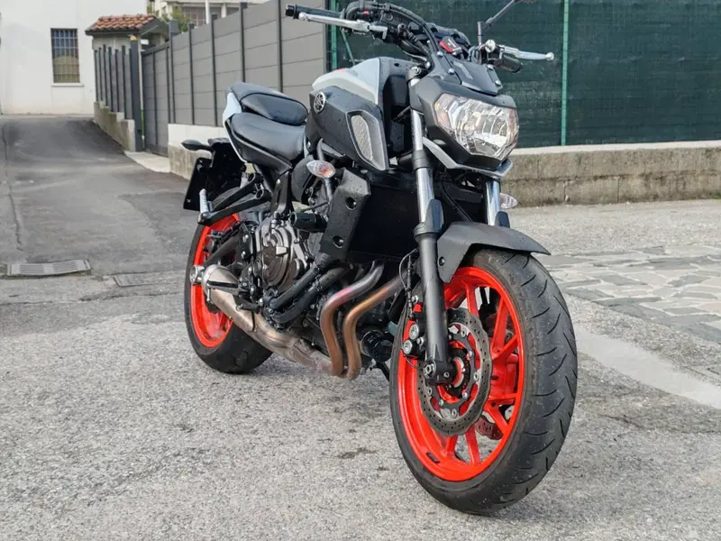 Yamaha MT-07 (2018 - 20) (10)