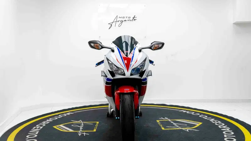 Honda CBR 1000 RR Fireblade (2012 - 16) (8)