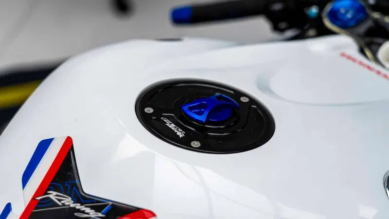 Honda CBR 1000 RR Fireblade (2012 - 16) (12)