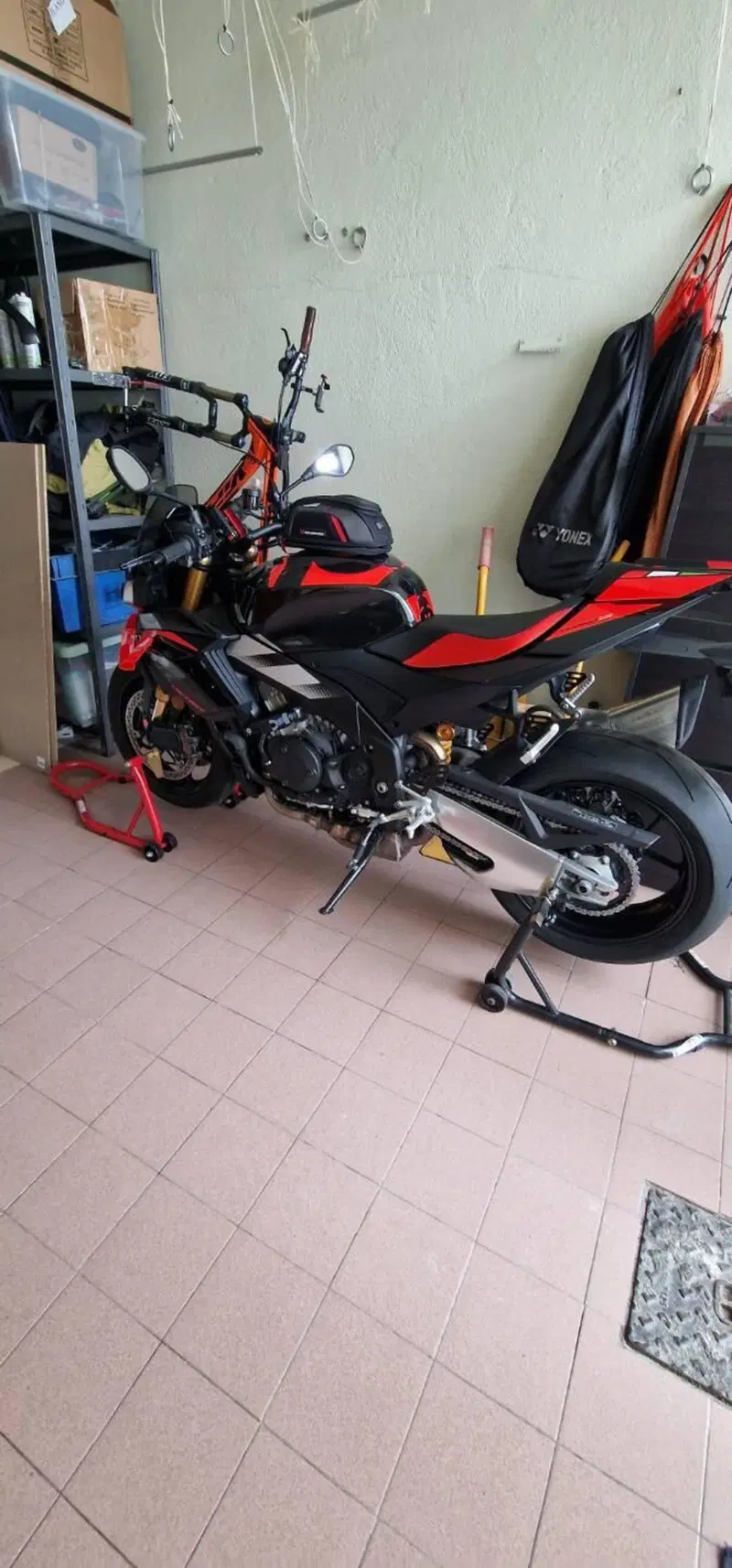Aprilia Tuono V4 (2025 - 26) (2)