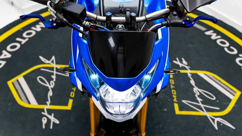 Suzuki GSR 750 (2010 - 15) (18)