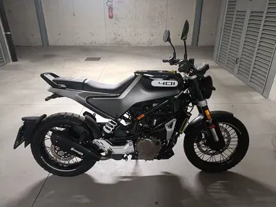 Husqvarna Svartpilen 401 (2020) usata