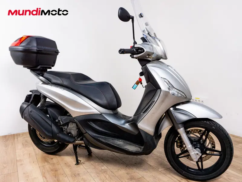 Piaggio Beverly 350 SportTouring ie ABS (2011 - 17)