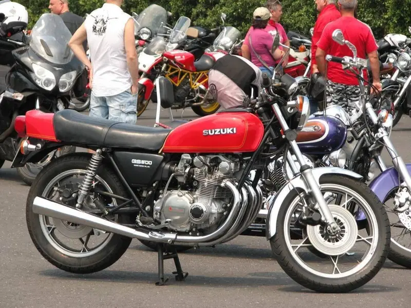 Suzuki GS 500 E