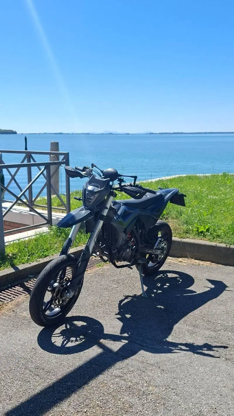 Betamotor RR 125 4T Motard T - X Special Edition (2025 - 26) (10)