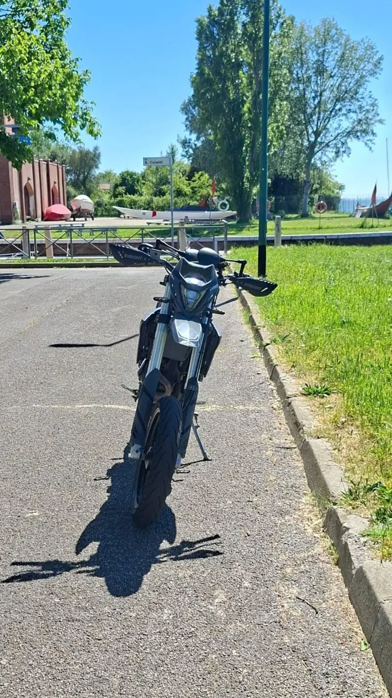 Betamotor RR 125 4T Motard T - X Special Edition (2025 - 26) (5)