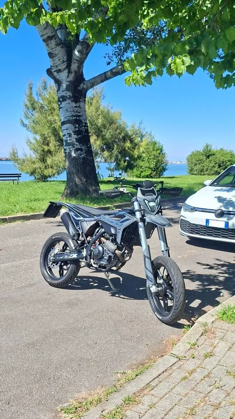 Betamotor RR 125 4T Motard T - X Special Edition (2025 - 26)