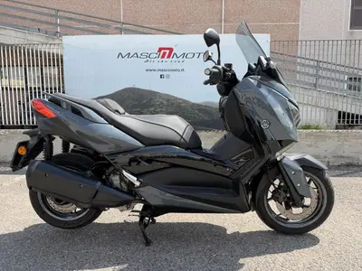 Yamaha X-Max 300 Tech Max (2021 - 24) usata